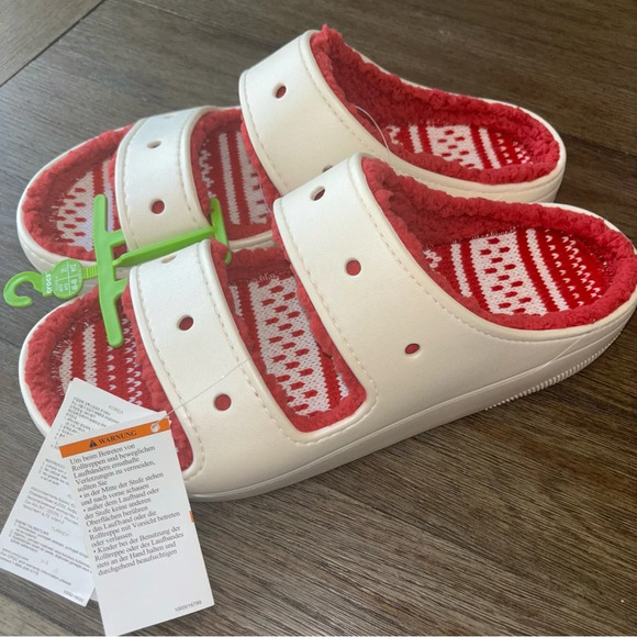 CROCS Men’s sizes Cozy Fuzzy Sandals NWT - Picture 9 of 9